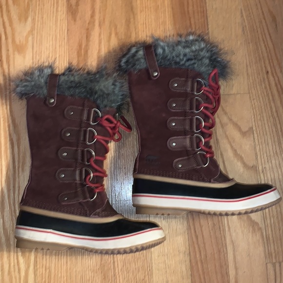 Sorel Joan of Arctic Boots 8 - Picture 2 of 7